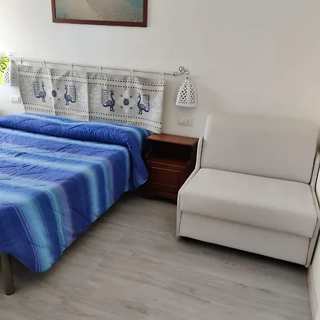 Guest house With Port View *